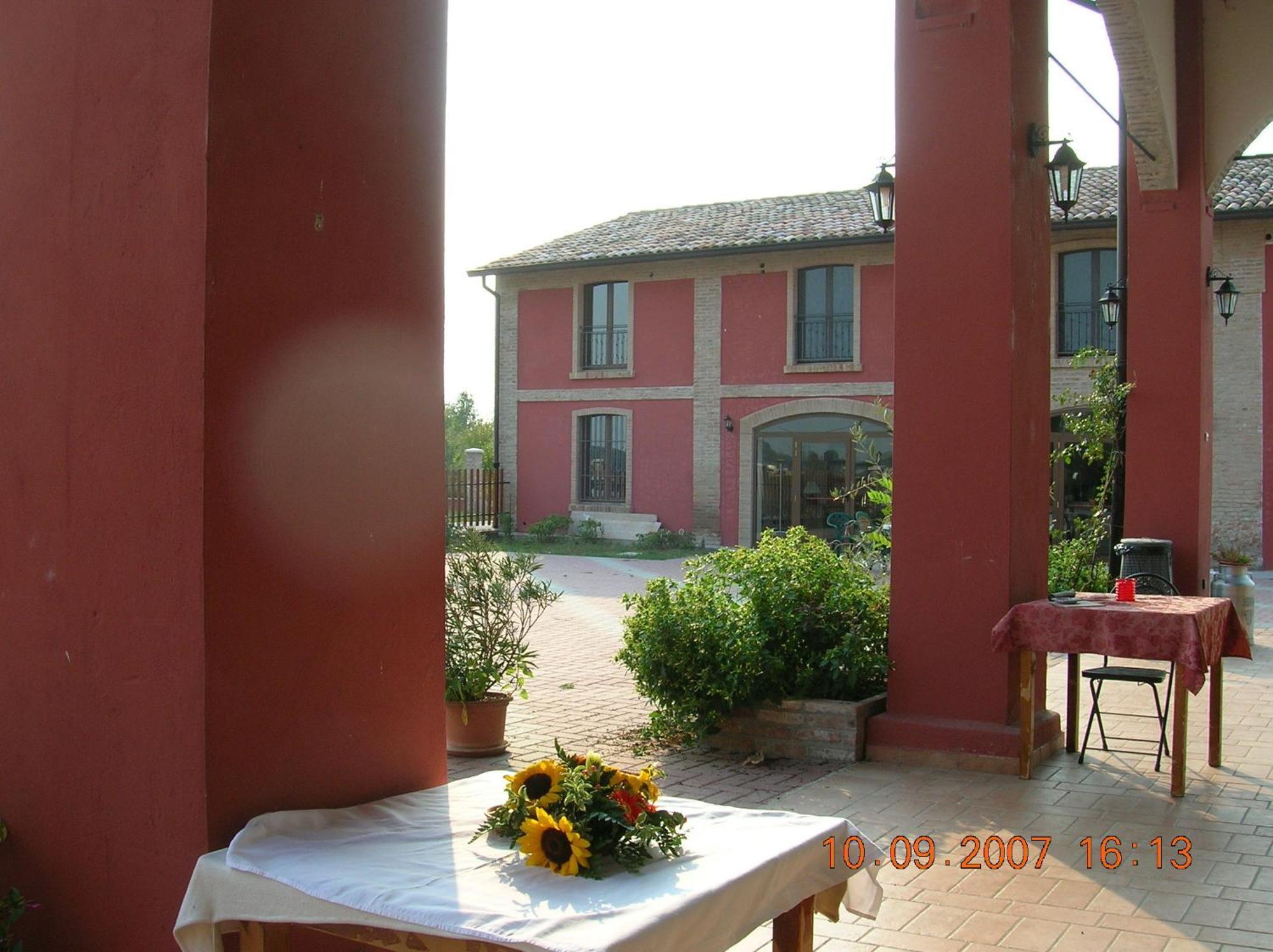 Agriturismo La Fattoria Del Boschetto Fontanellato Exterior photo